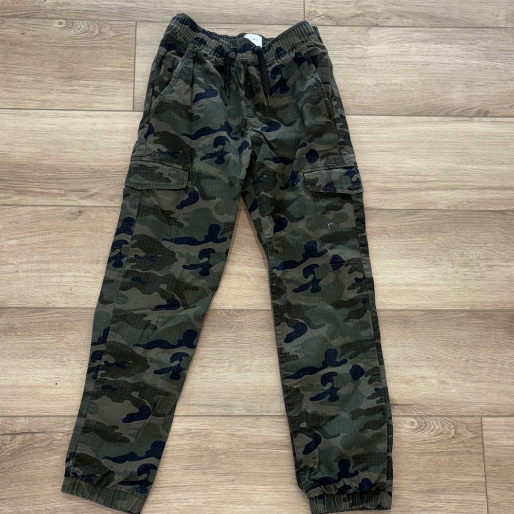 Old Navy Kids Camouflage Cargo jogger Pants size large 10-12